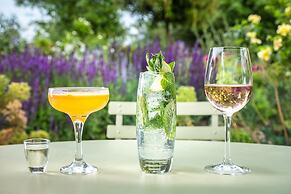 The Weeping Willow Lodges