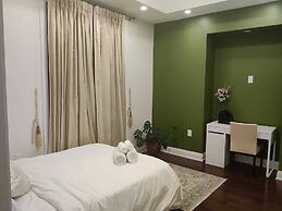 Luxurious Rooms in Pickering