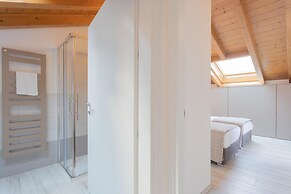 Dream Lake Apartments