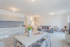 Dream Lake Apartments