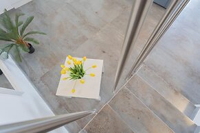 Dream Lake Apartments