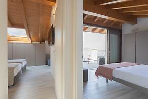 Dream Lake Apartments