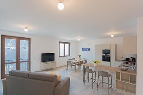 Dream Lake Apartments