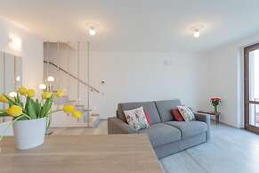 Dream Lake Apartments