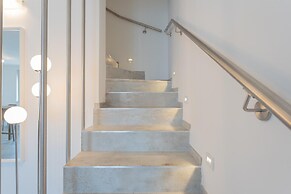 Dream Lake Apartments