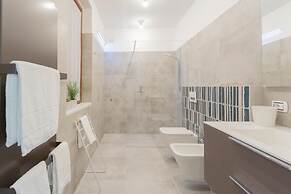 Dream Lake Apartments