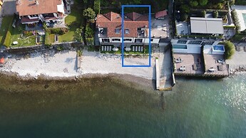 Dream Lake Apartments