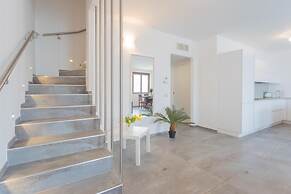 Dream Lake Apartments