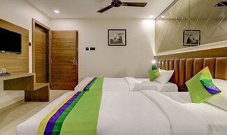 Treebo Castle Rock Inn