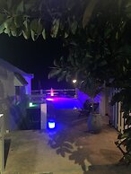 Immaculate 1-bed Apartment on Ocean View