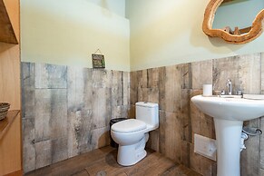 Unuwasi Hotel & Villa