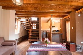 Unuwasi Hotel & Villa