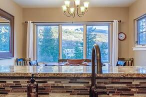 Fun And Relaxation In A Mountain Vacation Getaway 3 Bedroom Home by Re