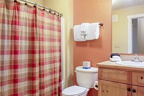 Fun And Relaxation In A Mountain Vacation Getaway 3 Bedroom Home by Re