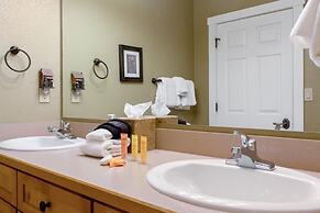 Fun And Relaxation In A Mountain Vacation Getaway 3 Bedroom Home by Re