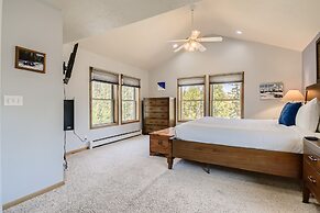 Mountain Getaway! Minutes From Family Fun-come Relax And Have A Blast!