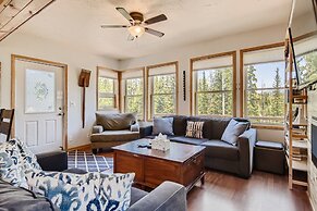 Mountain Getaway! Minutes From Family Fun-come Relax And Have A Blast!