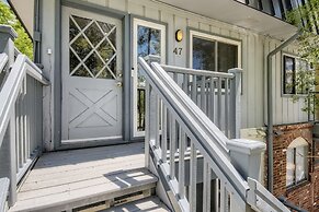 New Listing! Amazing Lake And Mountain Views At This Dillon Condo! 3 B