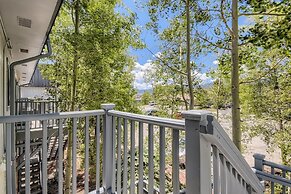 New Listing! Amazing Lake And Mountain Views At This Dillon Condo! 3 B
