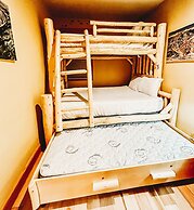 Great Location, Close To Keystone Resort, Outdoor Hot Tubs & Private D