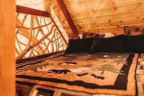 Great Location, Close To Keystone Resort, Outdoor Hot Tubs & Private D