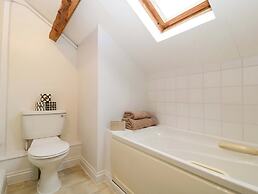 Redstart Cottage