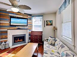 Cozy Casita by Distinctive Beach Rentals