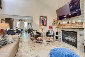 2 Bedroom PLATINUM Vacation Paradise! Hot Tub,Kick back in Style! 2 Ho