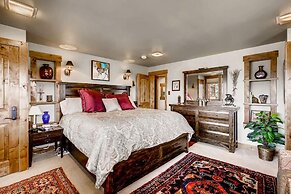 Epic Lake And Mountain Views From This Private Home! 6 Bedroom Home by