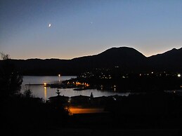 Epic Lake And Mountain Views From This Private Home! 6 Bedroom Home by