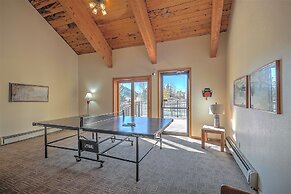 Private Hot Tub,clubhouse Access, Close To Slopes 4 Bedroom Home by Re