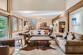 Private Hot Tub,clubhouse Access, Close To Slopes 4 Bedroom Home by Re