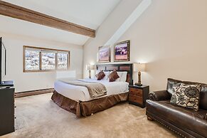 Private Hot Tub,clubhouse Access, Close To Slopes 4 Bedroom Home by Re