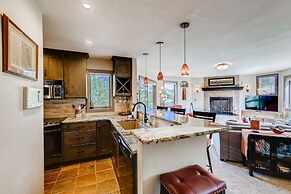 Platinum Frost Fire, Hot Tub Access, Sleeps 4, Keystone Family Fun Bas