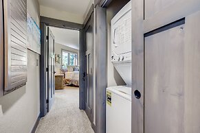 Platinum Frost Fire, Hot Tub Access, Sleeps 4, Keystone Family Fun Bas