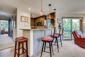 Platinum Frost Fire, Hot Tub Access, Sleeps 4, Keystone Family Fun Bas