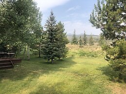 Private Hot Tub, Mountainscape Chalet! Family Paradise! 2 Bedroom Home