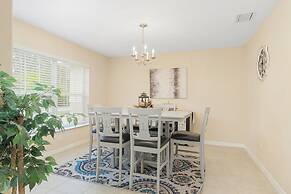 Paradise at the Palms