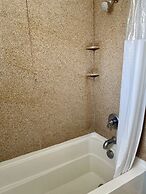 Beachgate Condo Suites And Hotel 437 1 Bedroom Condo