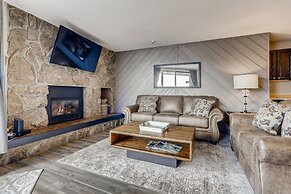 Fun Central! Located On Lake Dillon! New Listing! 2 Bedroom Condo by R