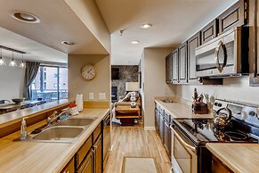 Fun Central! Located On Lake Dillon! New Listing! 2 Bedroom Condo by R