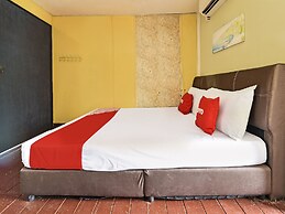 OYO 90708 D'kuala Waterfront Chalet & Boat Charters