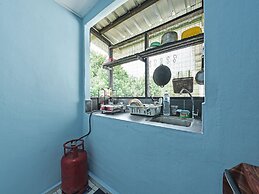 OYO 90708 D'kuala Waterfront Chalet & Boat Charters