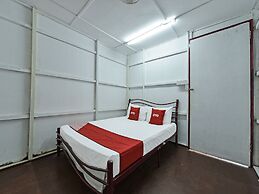 OYO 90708 D'kuala Waterfront Chalet & Boat Charters