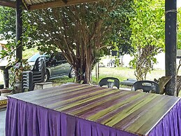 OYO 90708 D'kuala Waterfront Chalet & Boat Charters