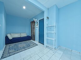 OYO 90708 D'kuala Waterfront Chalet & Boat Charters