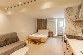 Athens Plaka Family Suites