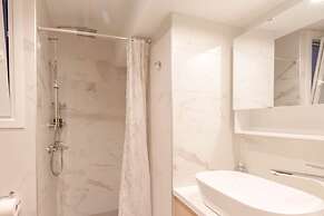 Athens Plaka Family Suites