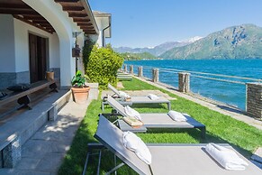 Sala Comacina Villas