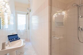 Sala Comacina Villas